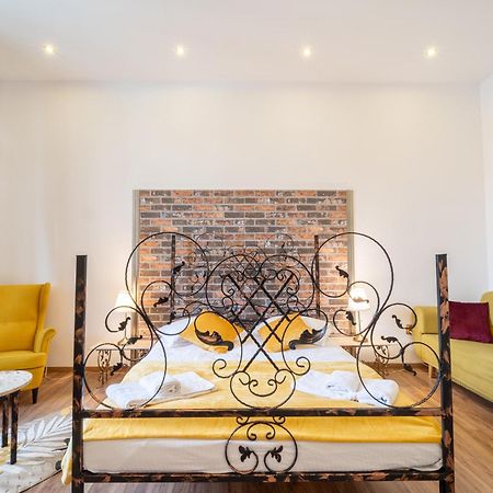 Cozy Spacious 5 Star Accommodation In The Heart Of Historic Center Cluj-Napoca Exterior foto