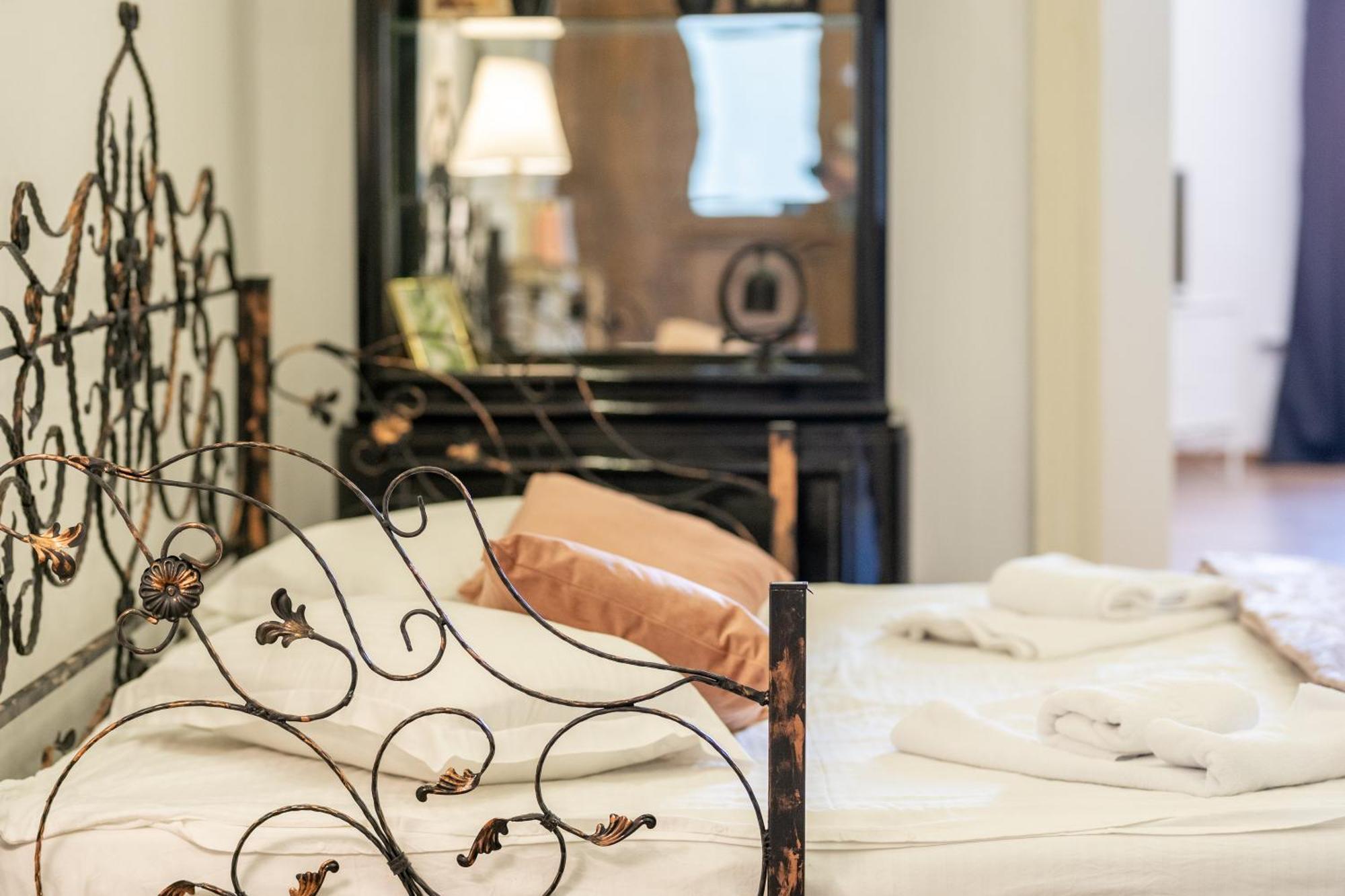 Cozy Spacious 5 Star Accommodation In The Heart Of Historic Center Cluj-Napoca Exterior foto